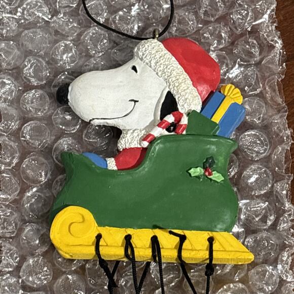 Vintage Peanuts Snoopy Woodstock Christmas Santa Mini Wind Chime In Box NCE 1996 - Picture 4 of 12